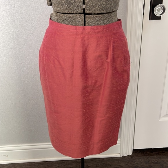 PAULE VASSEUR PARIS | 2 pc. Jacket Blazer Skirt Suit Set | 100% Silk - Picture 9 of 12